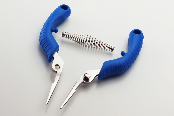 Fish-bone-tweezer-ST