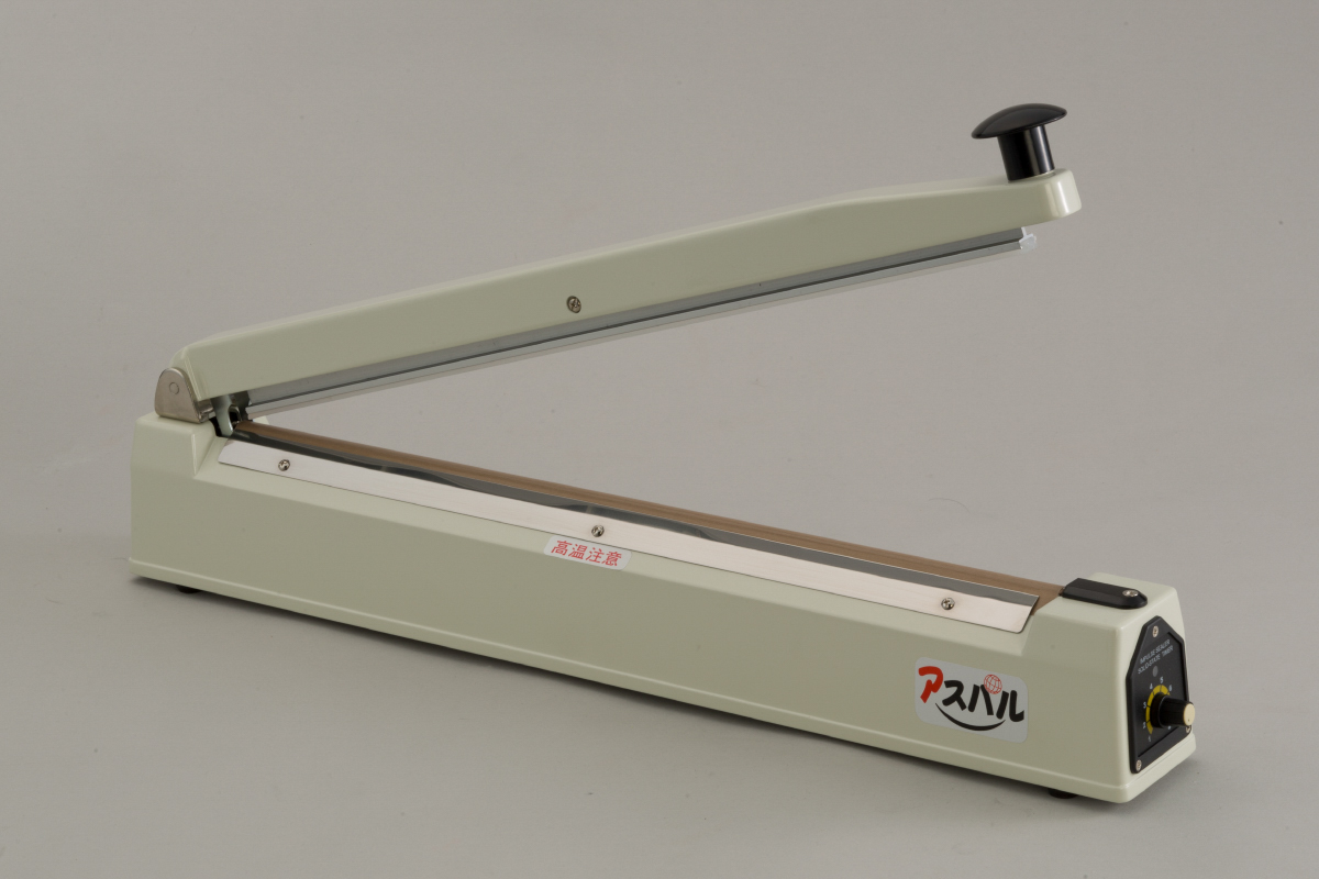 There are a wide variety of hand held heat sealers.<br />