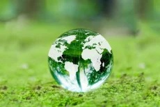 Ultrasonic welding operates with just a machine and small amount of electricity. Since no joining materials are required, recycling after disposal is easier.